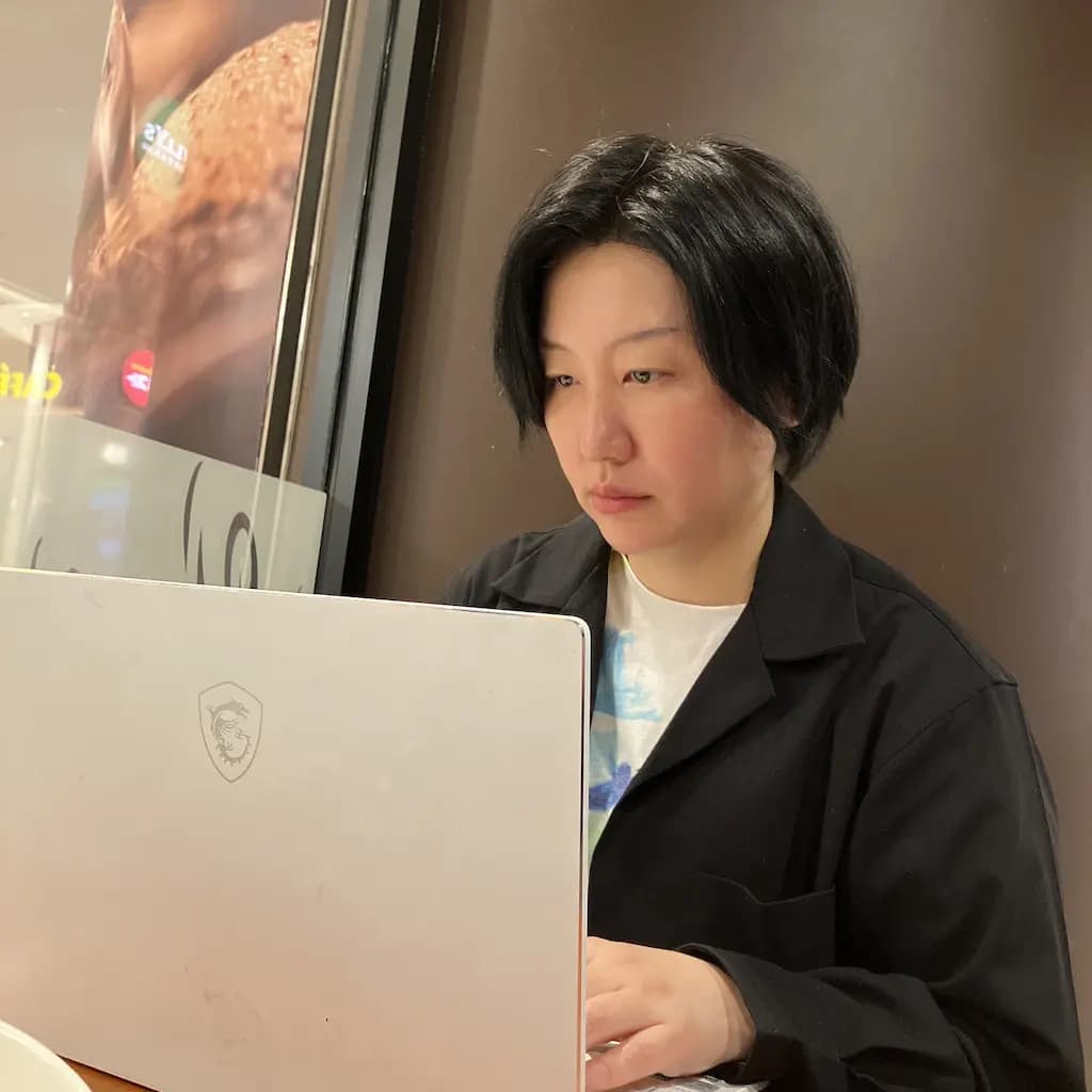 デザイナー 松尾真希