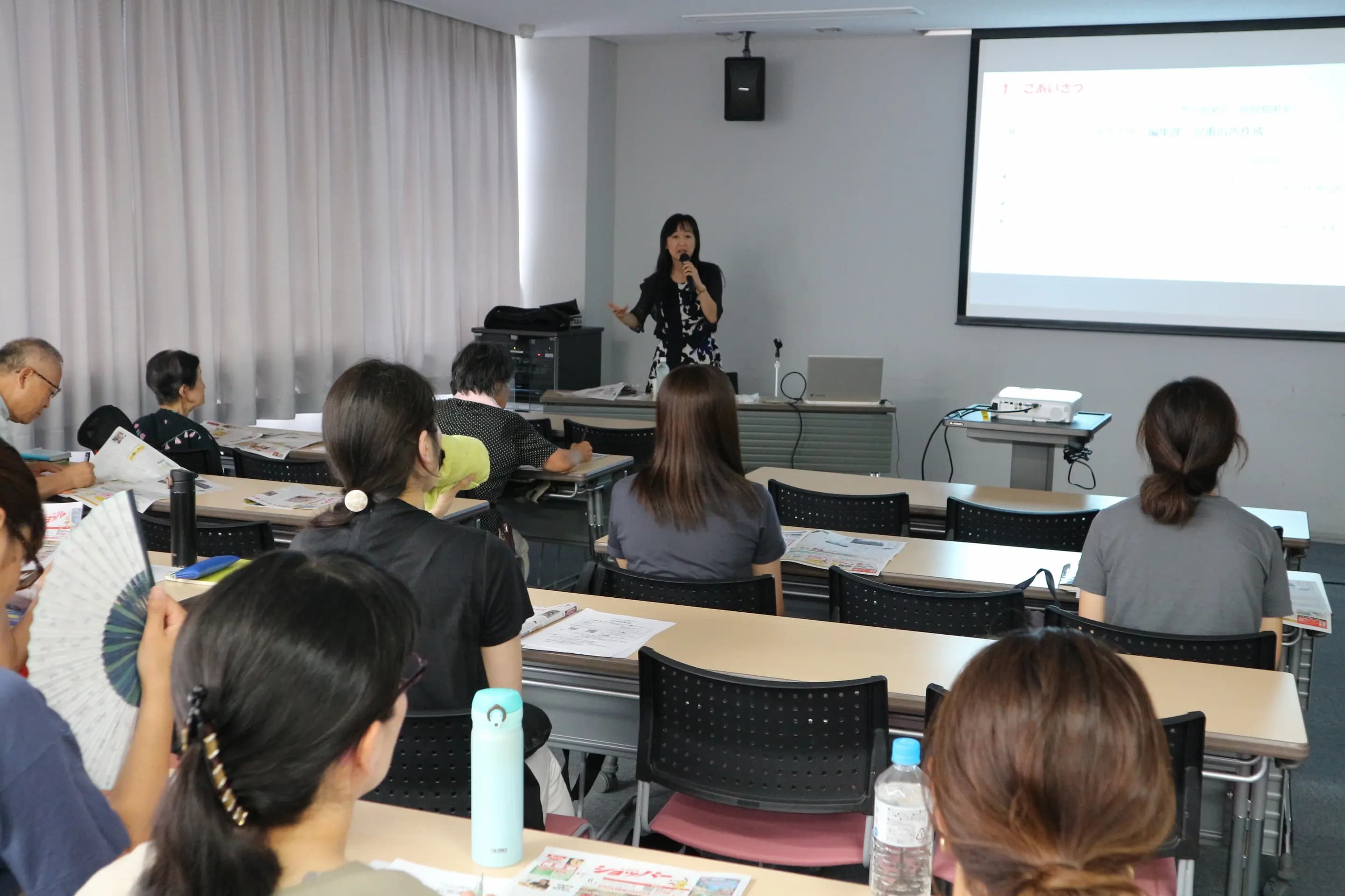 セミナー会場での講演・運営支援の様子